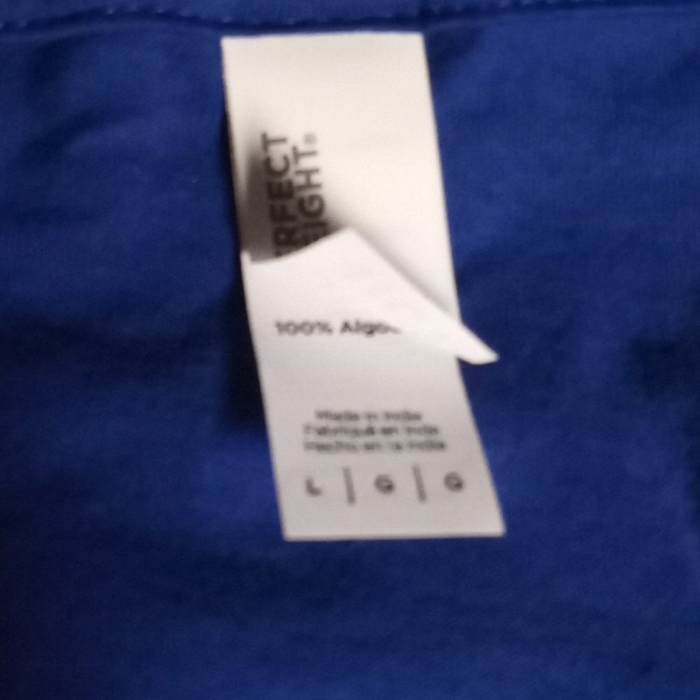 Shirts - Picture 5 of 6